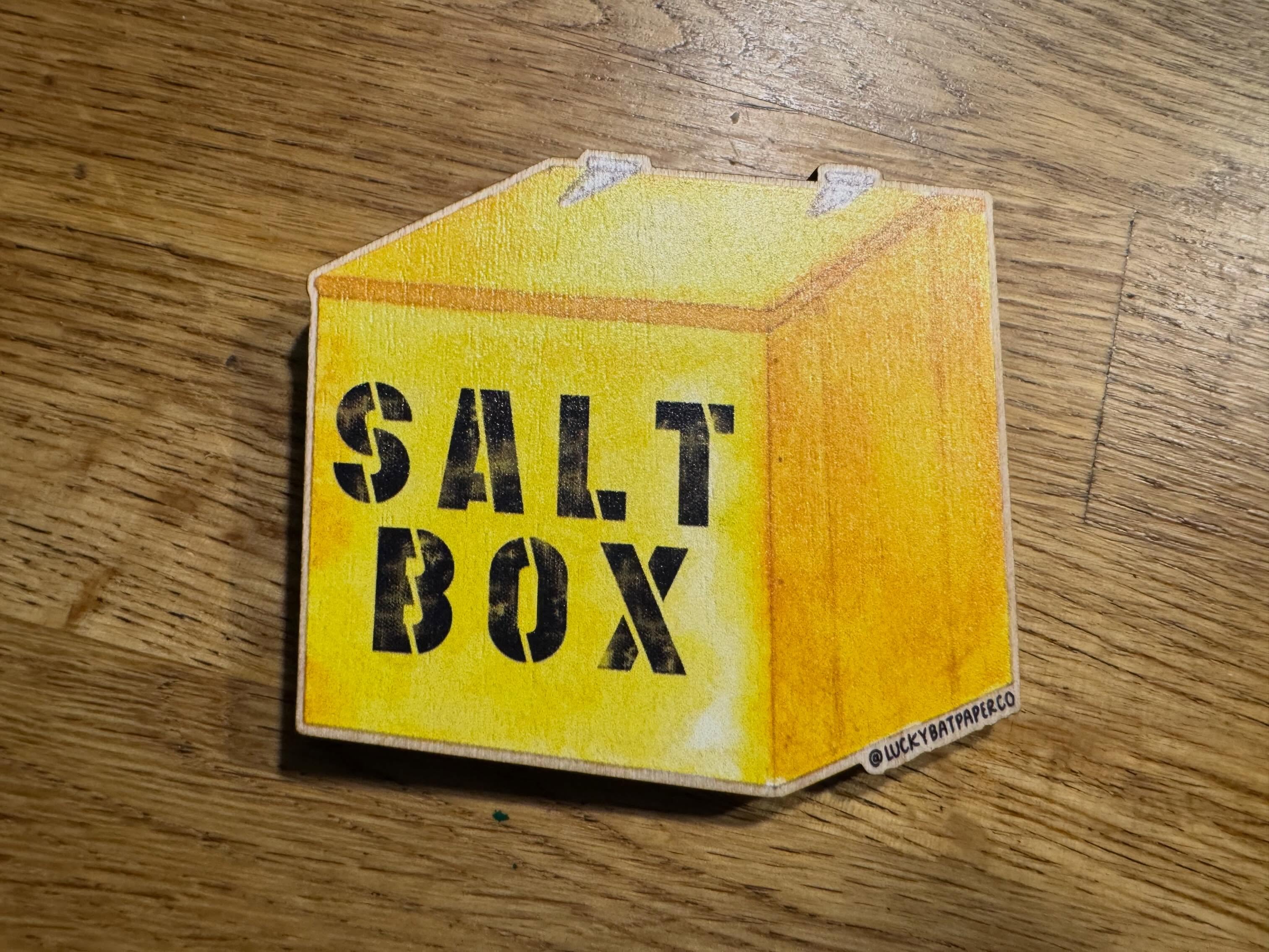 Love seeing artists and makers spreading the love for the iconic Baltimore Saltbox at today’s Hampden Highlights Festival (@hampdenhighlightsfestival).
1. Salt Box magnets and stickers available from Lucky Bat Paper Company (@luckybatpaperco)
2. Salt Box totes available from Hawk + Key (@hawkandkey)
#baltimoresaltbox #saltboxart #saltbox #hampden #baltimore