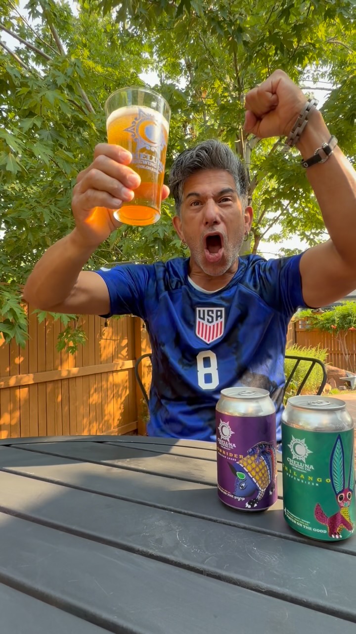 So sad El Tri is out + ready to rally and to cheer on the USMNT tonight at 6 pm as they face Round of 16 opponent Belgium ~ adelante y con ganas!
Double the passion + double the love for the beautiful game of fútbol 🇲🇽🇺🇸🇲🇽🇺🇸
Join us tonight or pick up a six pack to go! 🍻
#javijavi #chicano #buenhombre #chelunabrewing #yourneighborhoodcervezería🍻